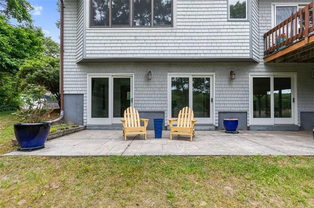 12 Silver Street Warwick RI 02889