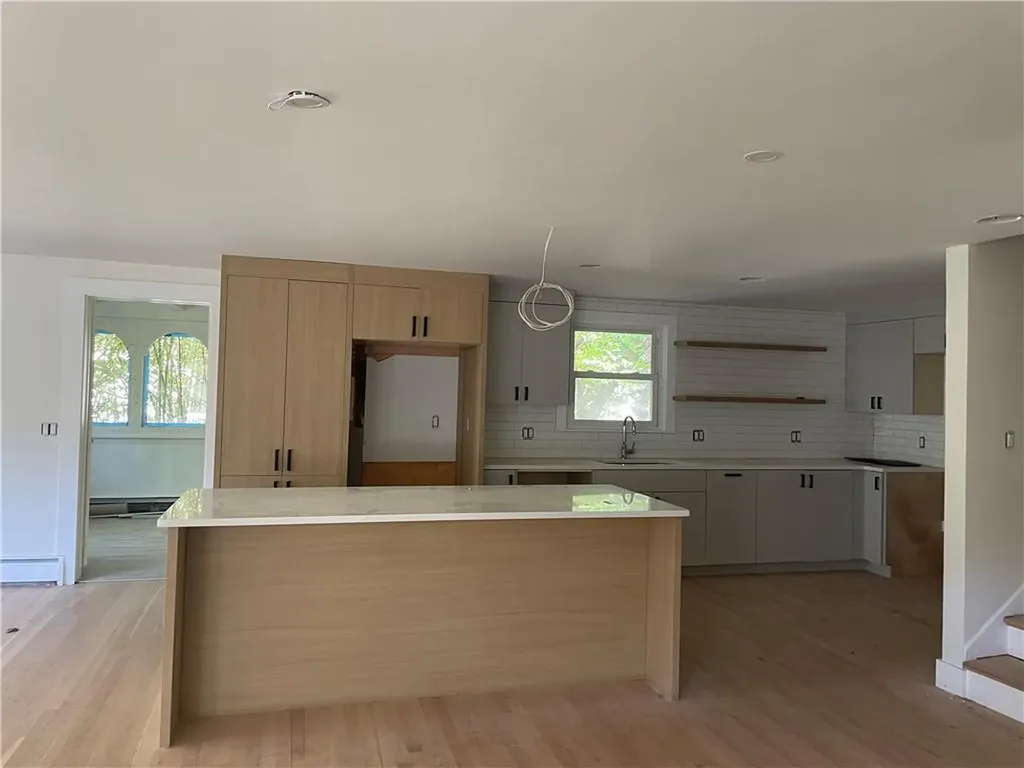 28 Hill Top Drive Warwick RI 02818