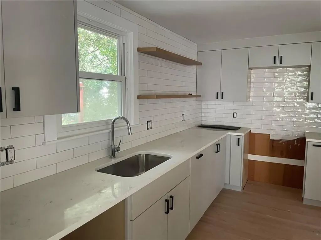 28 Hill Top Drive Warwick RI 02818