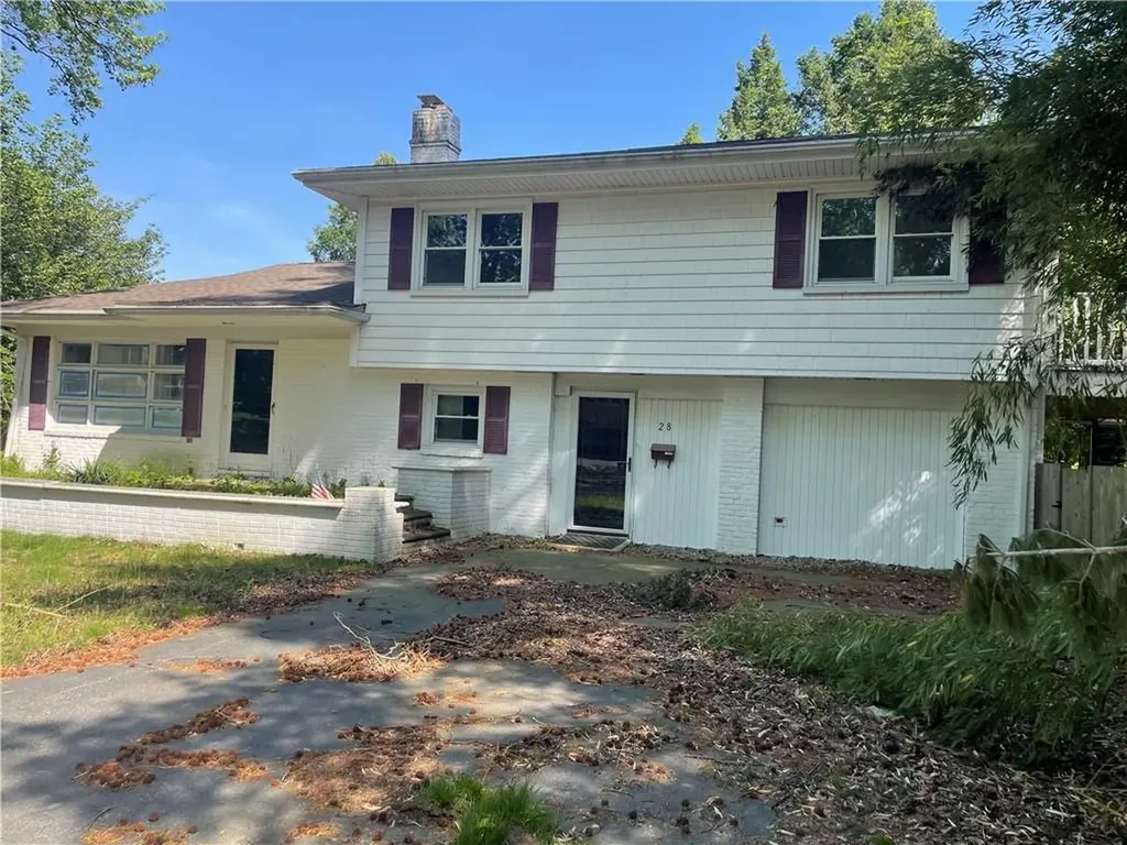 28 Hill Top Drive Warwick RI 02818