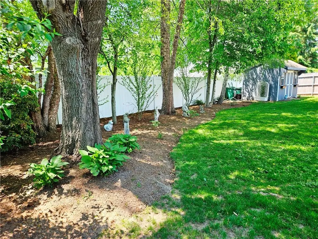 190 Arnolds Neck Drive Warwick RI 02886