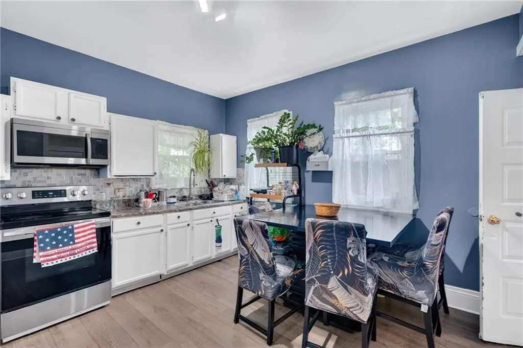 68 Whitmarsh Street Providence RI 02907