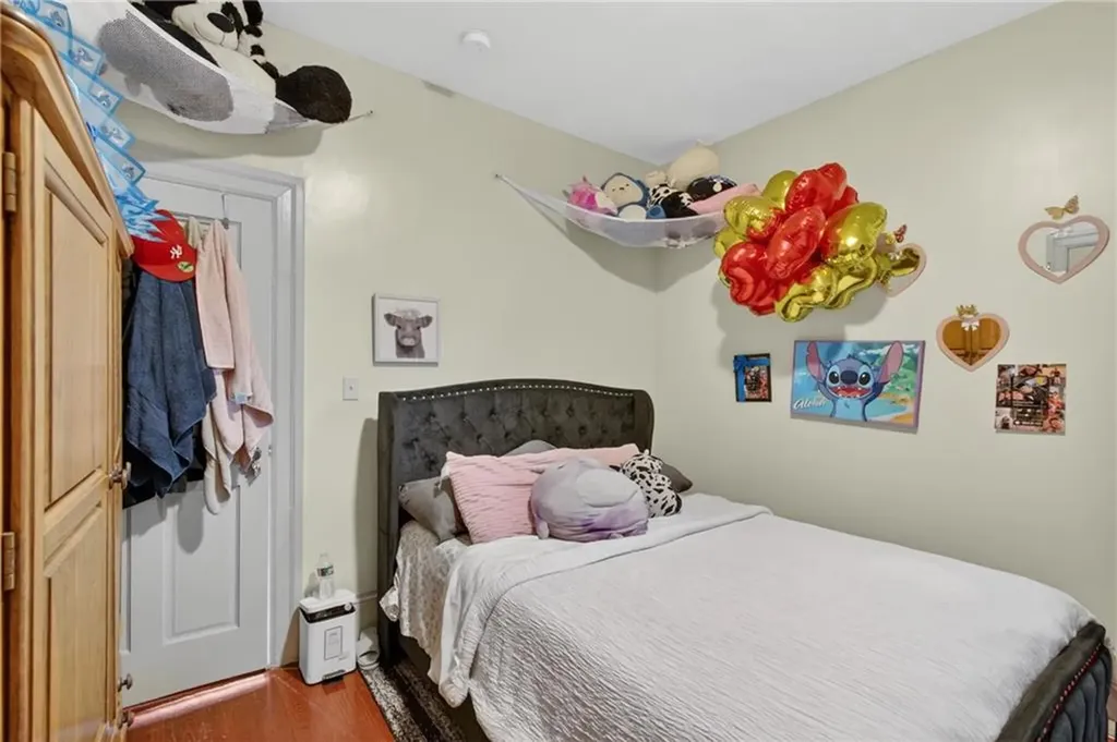 68 Whitmarsh Street Providence RI 02907