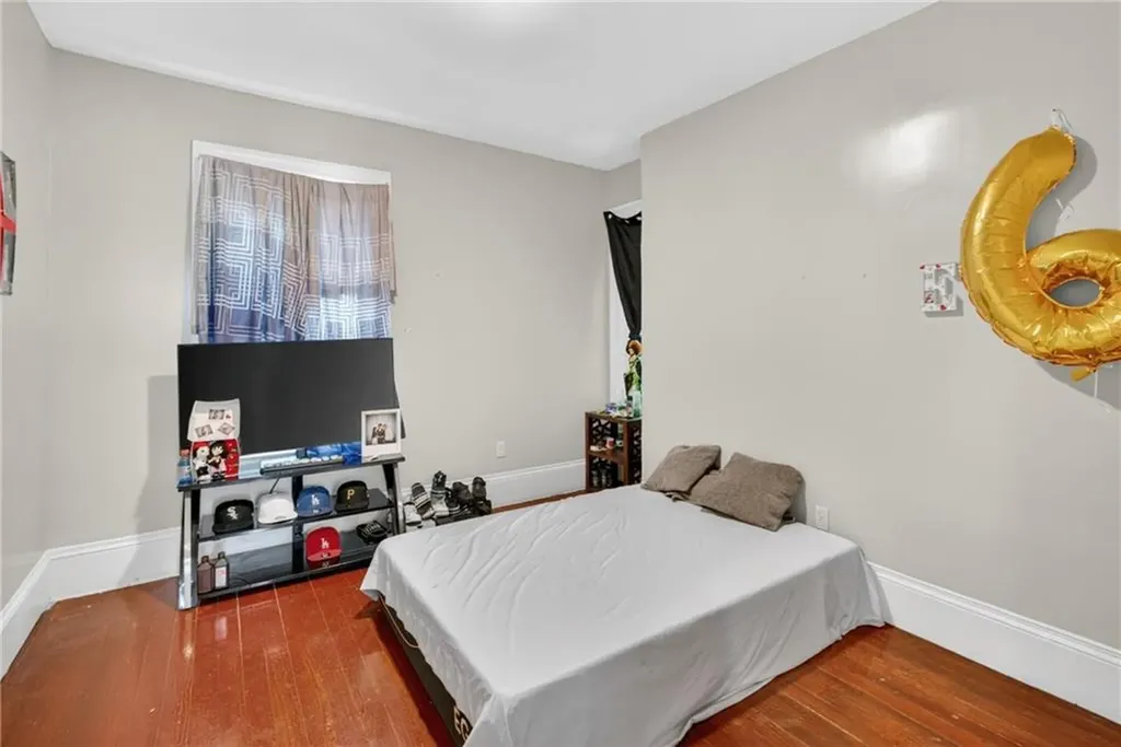 68 Whitmarsh Street Providence RI 02907