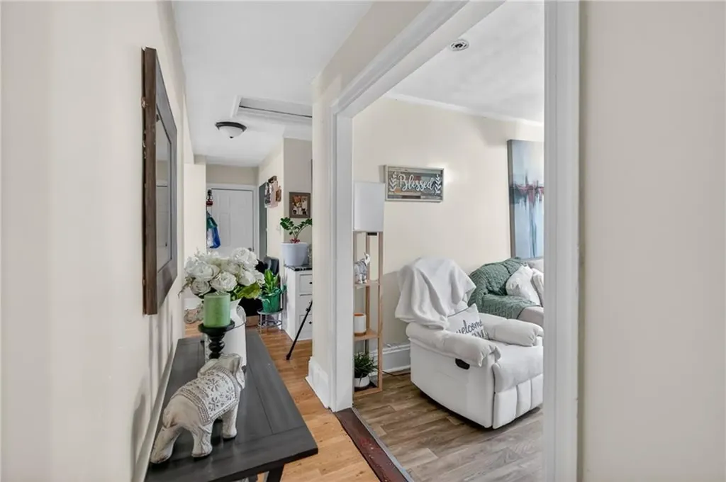 68 Whitmarsh Street Providence RI 02907