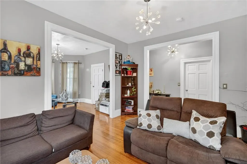 68 Whitmarsh Street Providence RI 02907