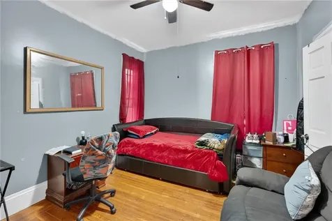68 Whitmarsh Street Providence RI 02907