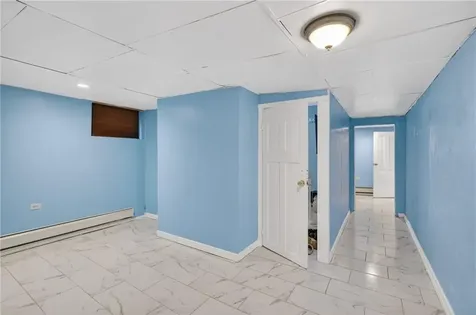 68 Whitmarsh Street Providence RI 02907