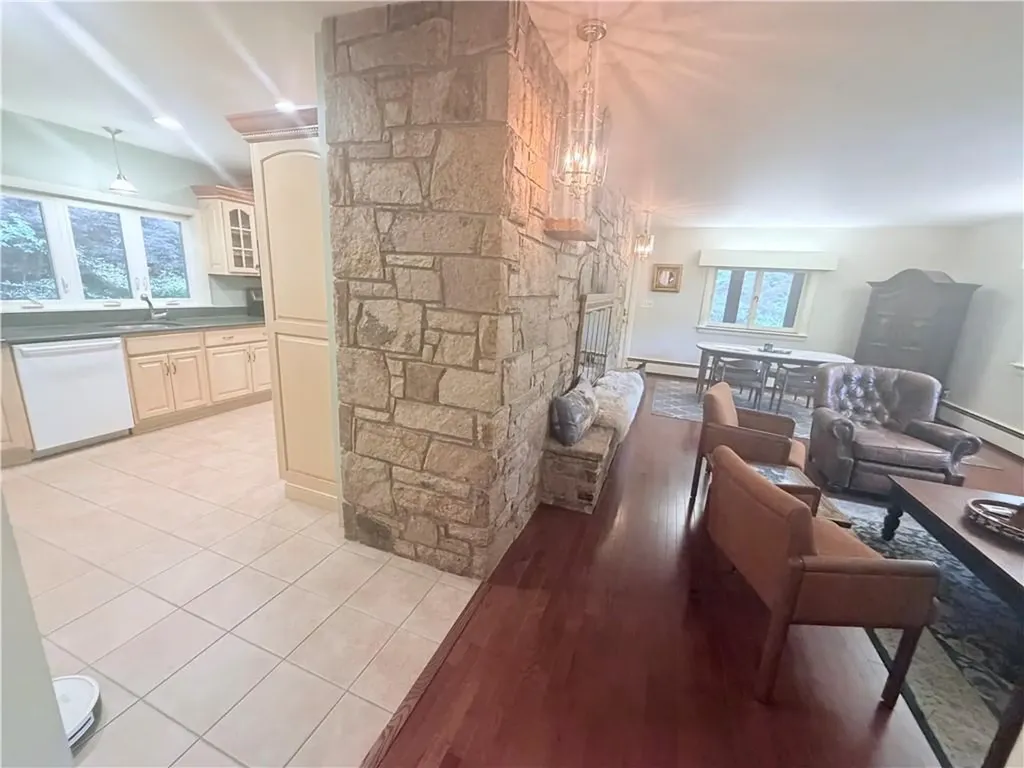 172 Greenville Road North Smithfield RI 02896
