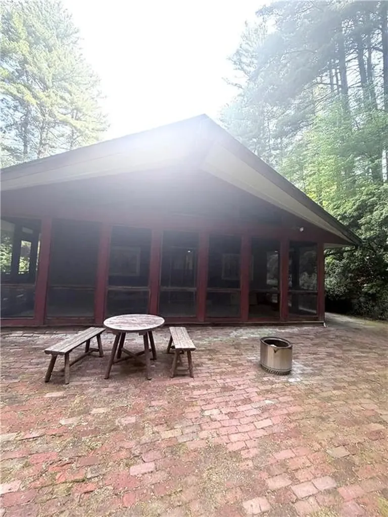 172 Greenville Road North Smithfield RI 02896