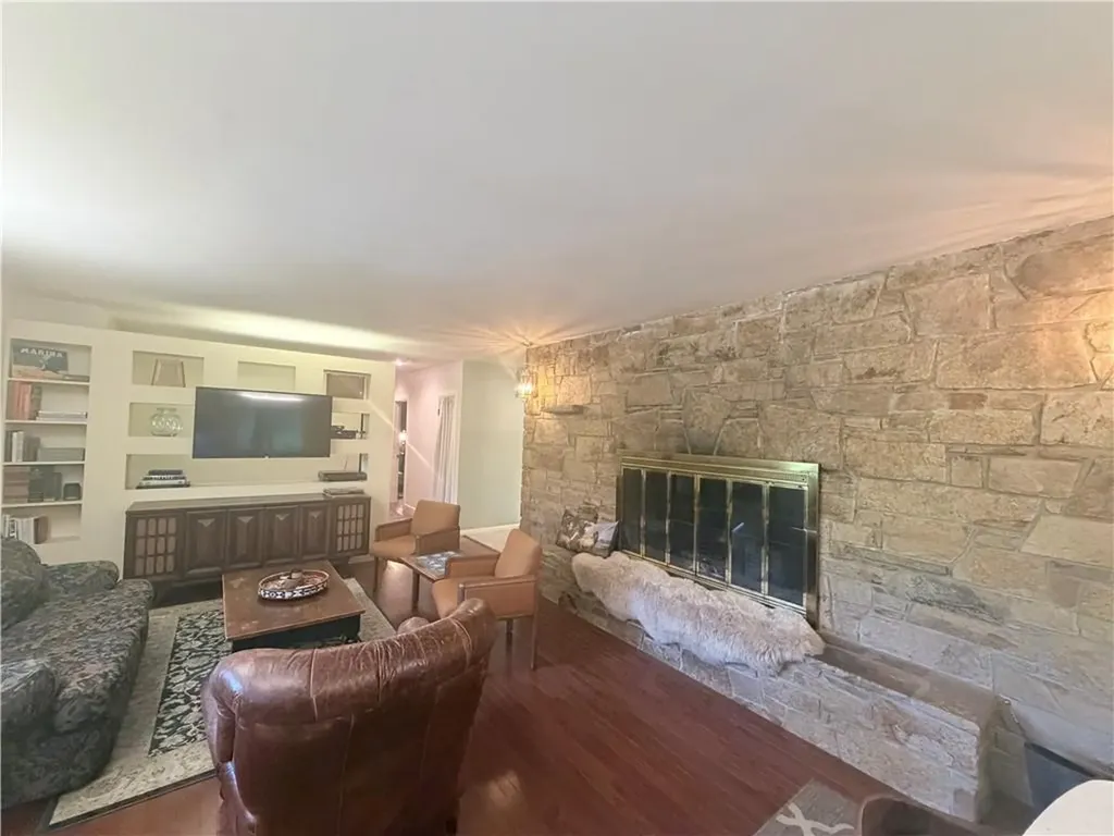 172 Greenville Road North Smithfield RI 02896