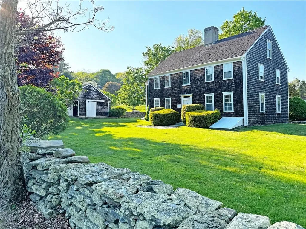6 Baldwin Road Middletown RI 02842