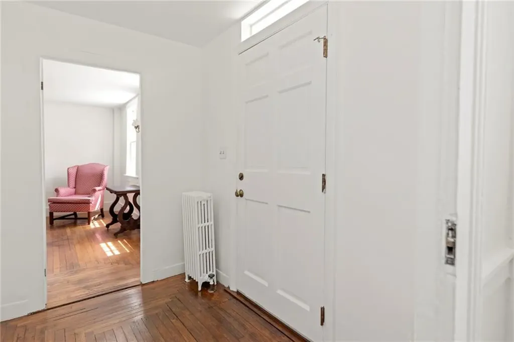 6 Baldwin Road Middletown RI 02842