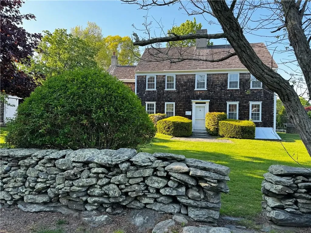 6 Baldwin Road Middletown RI 02842