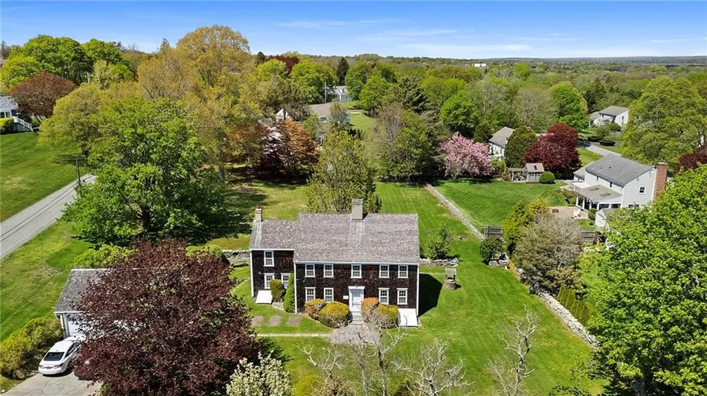 6 Baldwin Road Middletown RI 02842