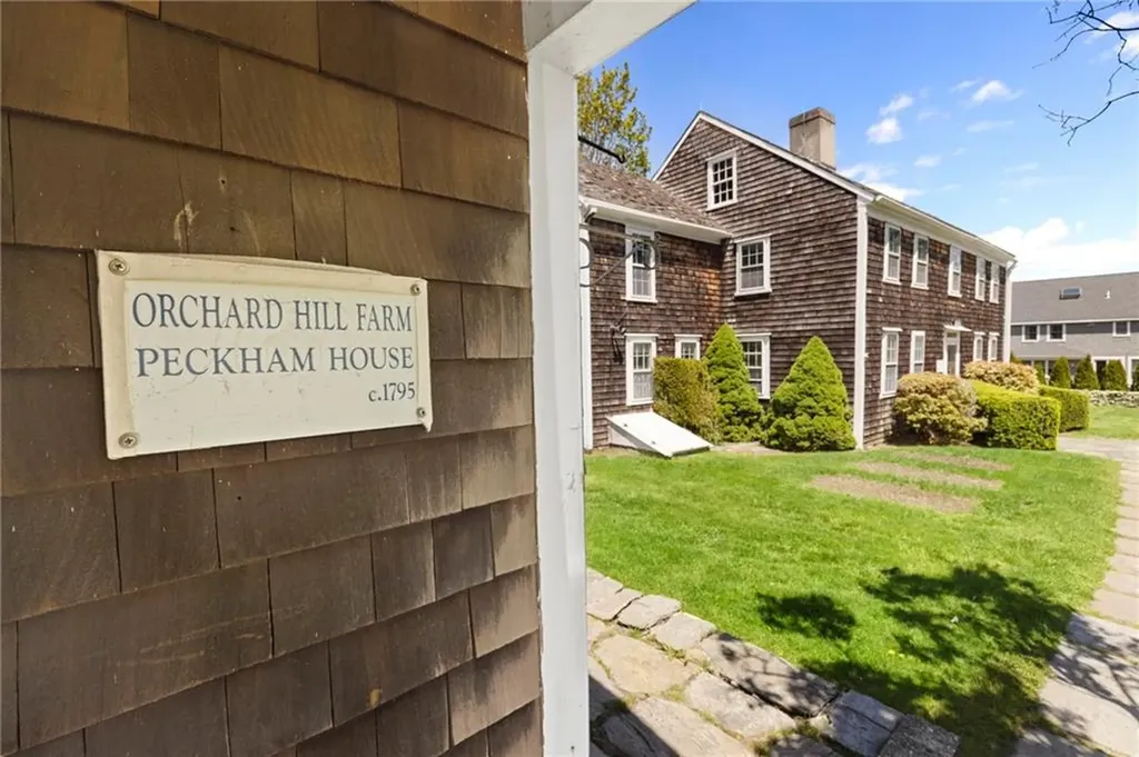 6 Baldwin Road Middletown RI 02842