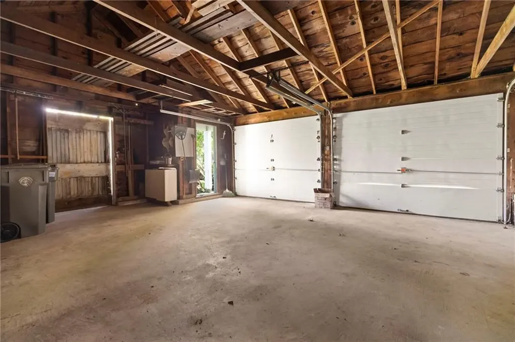 6 Baldwin Road Middletown RI 02842