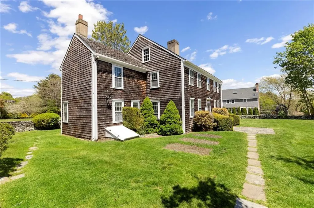 6 Baldwin Road Middletown RI 02842