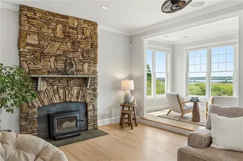 3333 Main Road Tiverton RI 02878