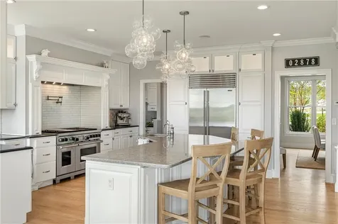 3333 Main Road Tiverton RI 02878