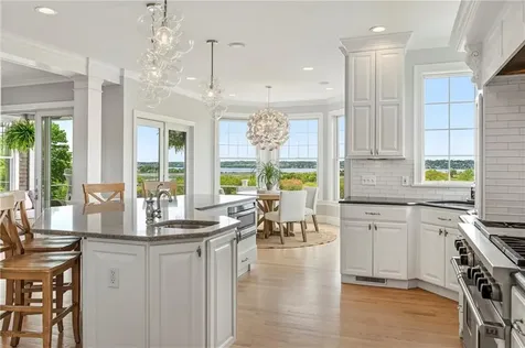 3333 Main Road Tiverton RI 02878
