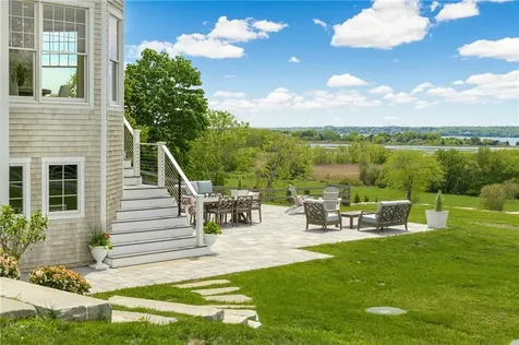 3333 Main Road Tiverton RI 02878