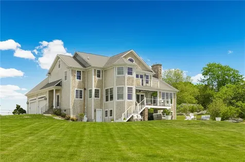 3333 Main Road Tiverton RI 02878