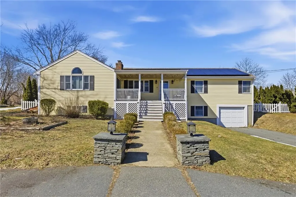 52 Viking Drive Portsmouth RI 02871