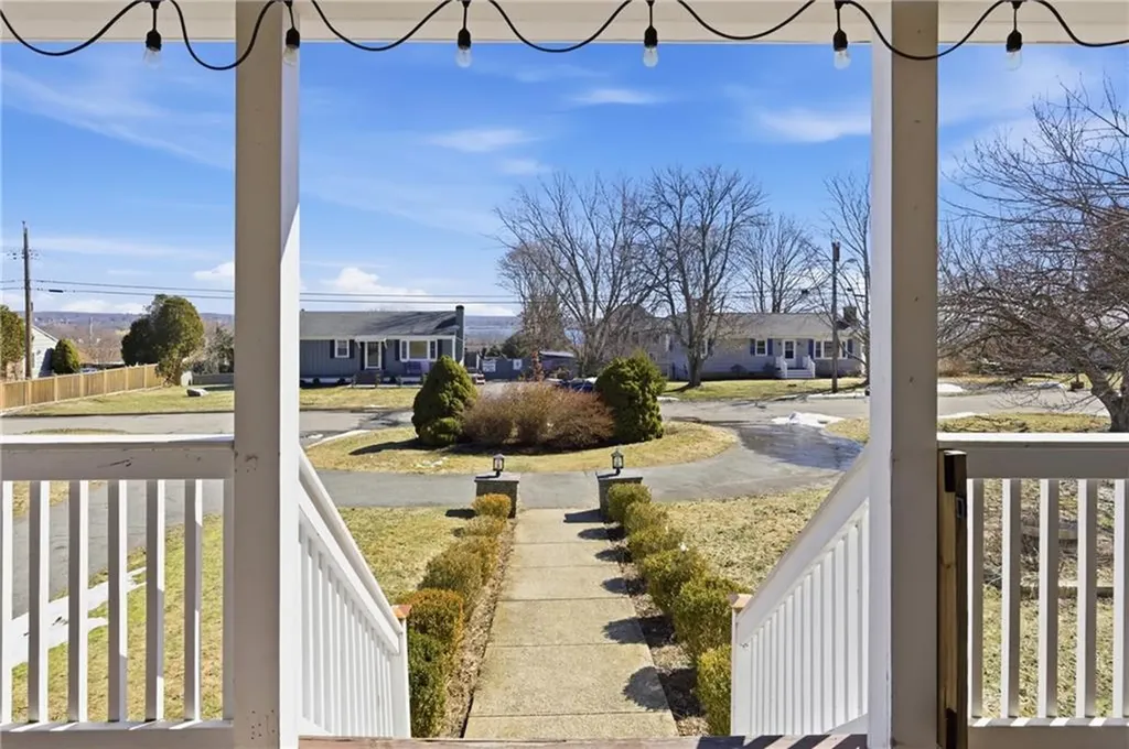52 Viking Drive Portsmouth RI 02871