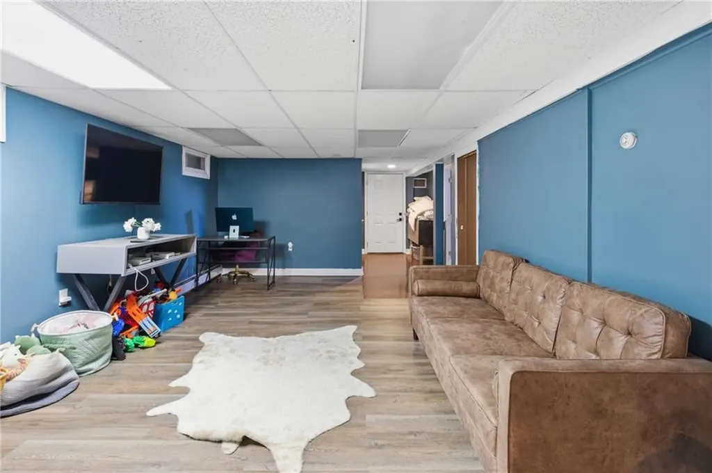52 Viking Drive Portsmouth RI 02871