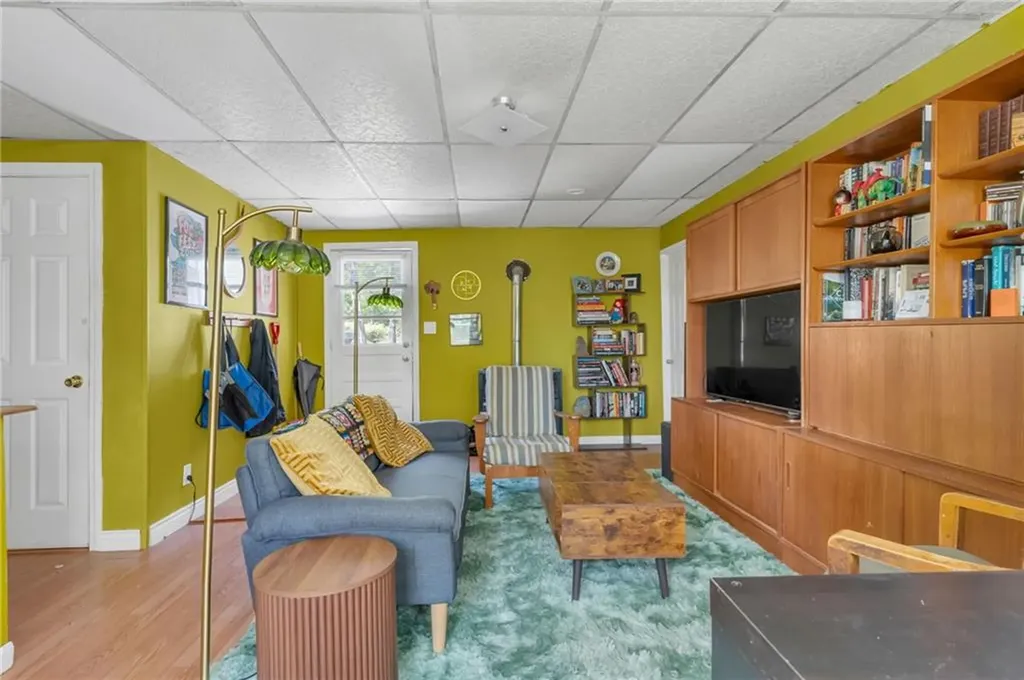 19 Hardwick Street Cumberland RI 02864