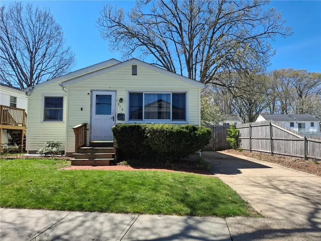 315 Grosvenor Avenue East Providence RI 02914