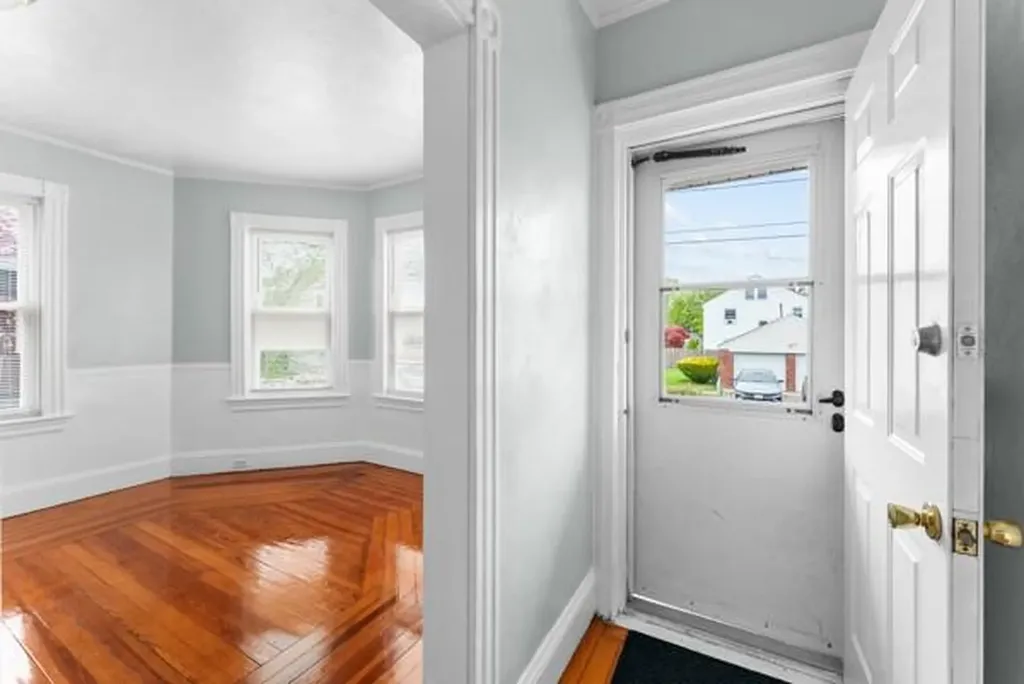 112 Pomona Avenue Providence RI 02908