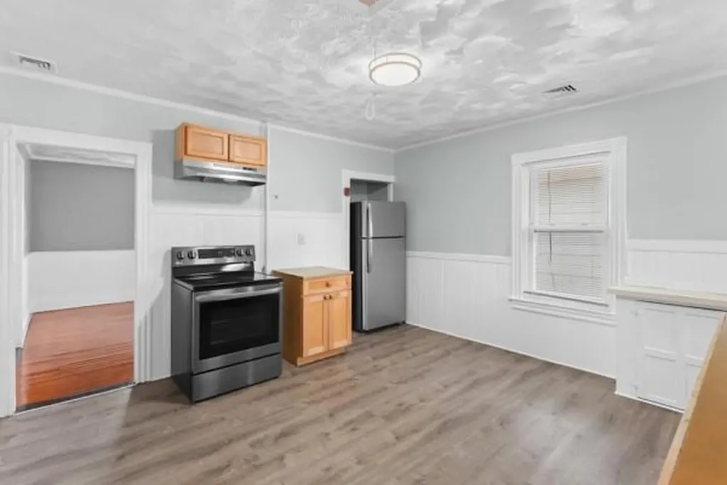 112 Pomona Avenue Providence RI 02908