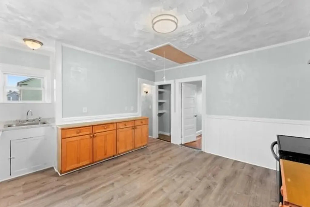 112 Pomona Avenue Providence RI 02908