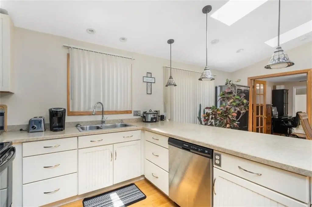 50 Fairview Avenue West Warwick RI 02893