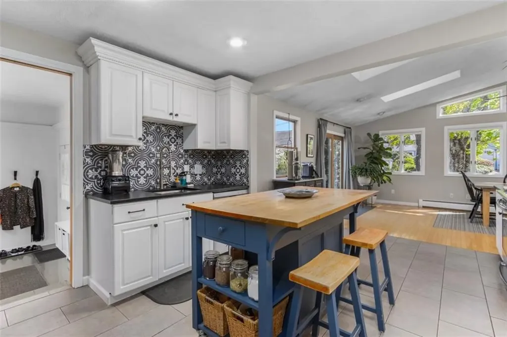 50 Fairview Avenue West Warwick RI 02893