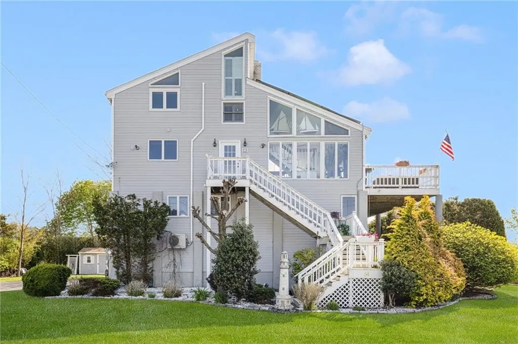 84 Dundas Avenue Warwick RI 02888