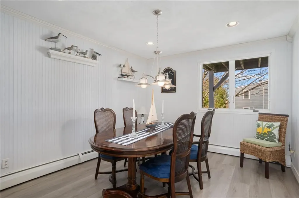 84 Dundas Avenue Warwick RI 02888