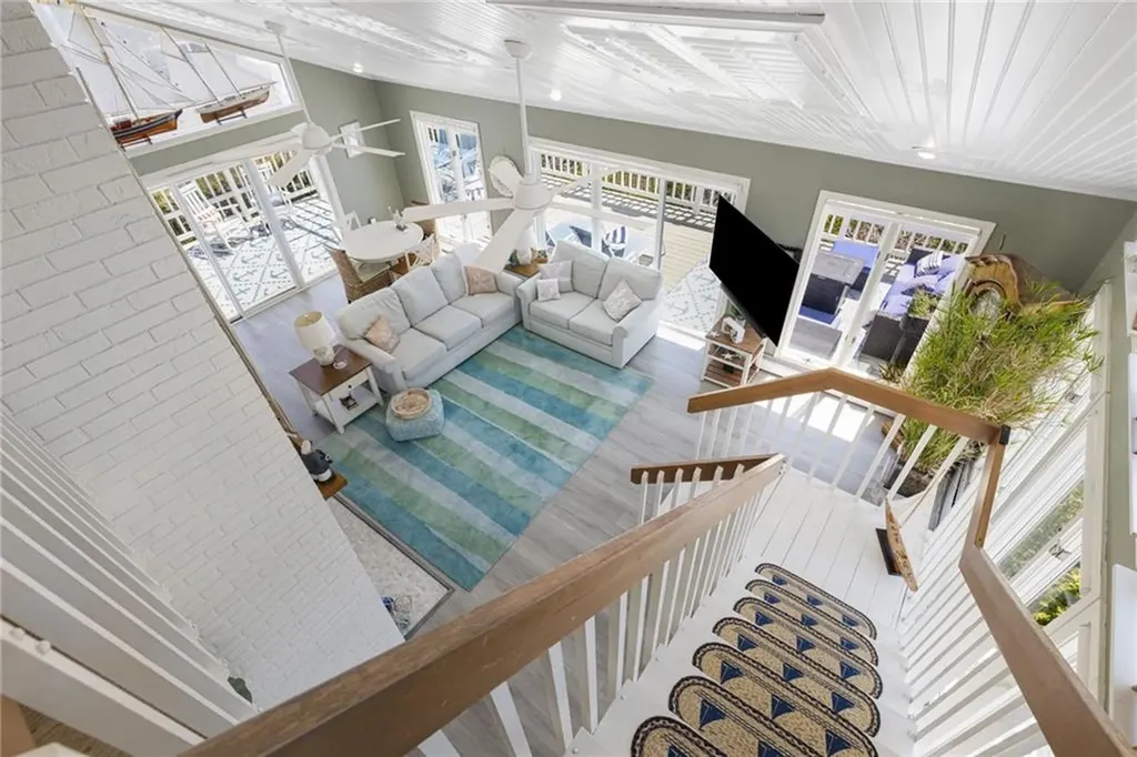 84 Dundas Avenue Warwick RI 02888
