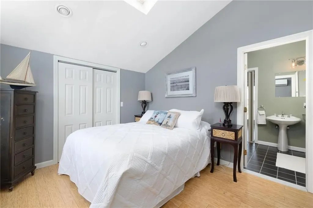 84 Dundas Avenue Warwick RI 02888