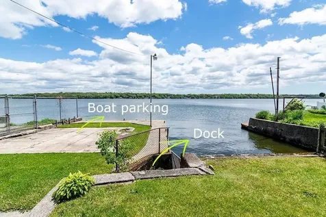 4 Lake Avenue Tiverton RI 02878