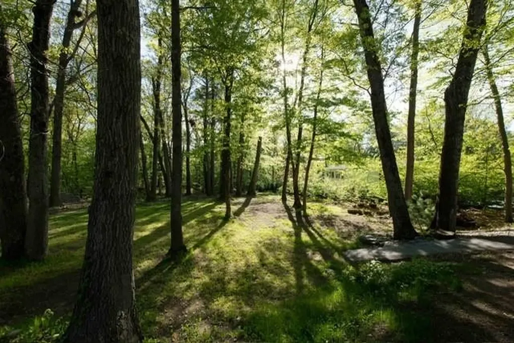 39 Mann School Road Smithfield RI 02917