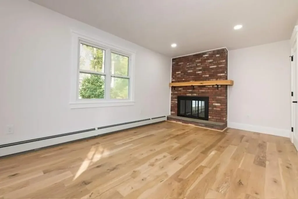 39 Mann School Road Smithfield RI 02917