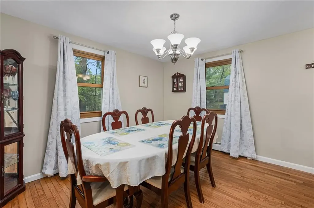 637 Read School House Road Coventry RI 02816