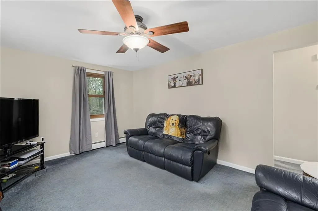 637 Read School House Road Coventry RI 02816