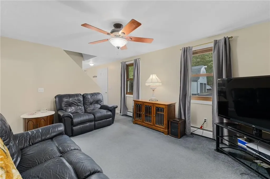 637 Read School House Road Coventry RI 02816