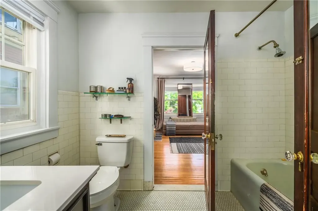 190 Lexington Avenue Providence RI 02907