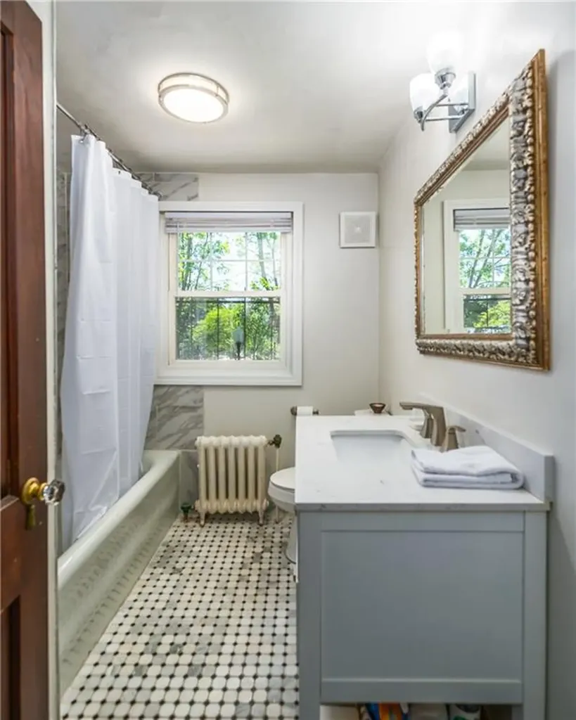 190 Lexington Avenue Providence RI 02907
