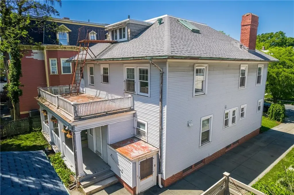 190 Lexington Avenue Providence RI 02907